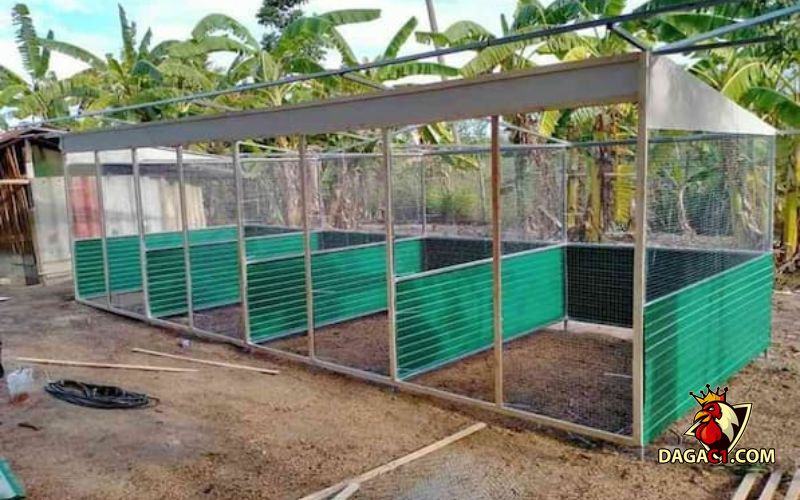 làm chuồng gà bằng lưới mắt cáo